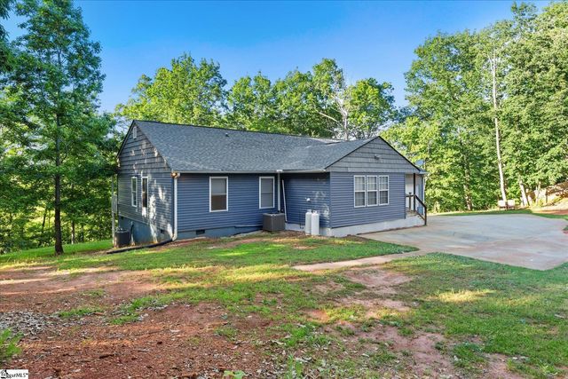 38 Jesse Court, Taylors, SC 29687
