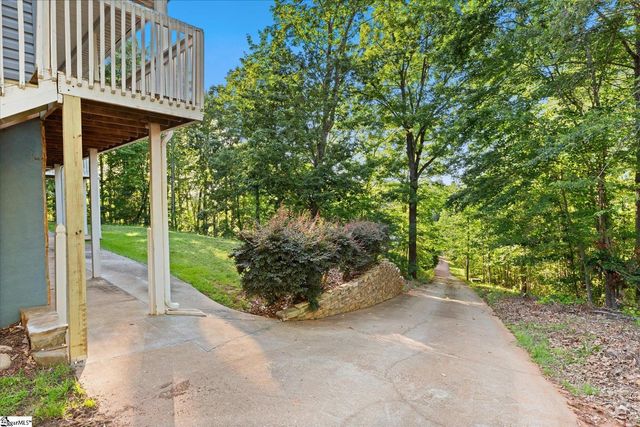 38 Jesse Court, Taylors, SC 29687