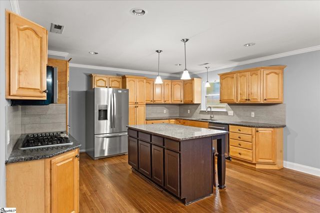 38 Jesse Court, Taylors, SC 29687