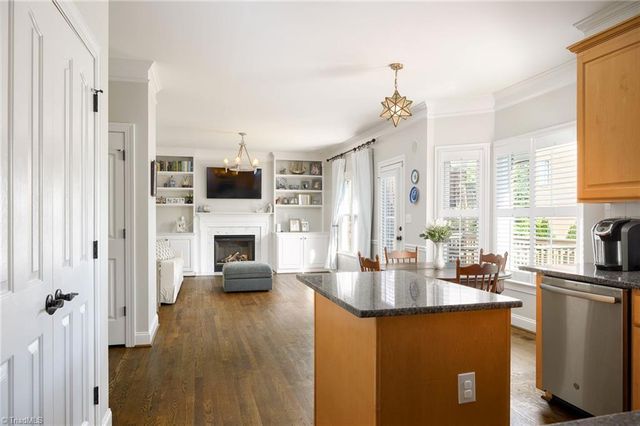3007 Deercroft Lane, Clemmons, NC 27012
