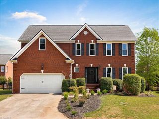 3007 Deercroft Lane, Clemmons, NC 27012