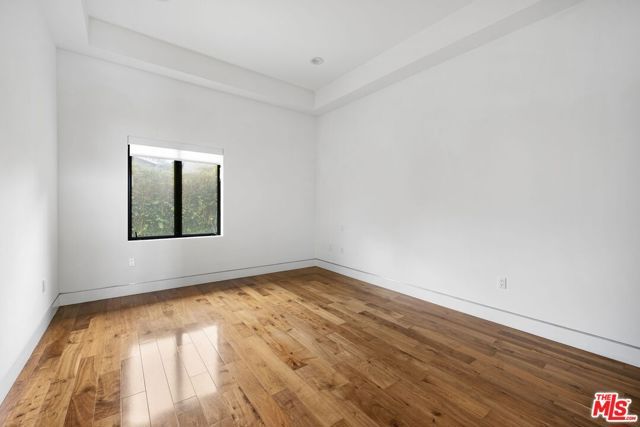11367 Elderwood Street, Los Angeles, CA 90049