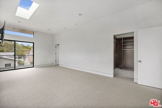 11367 Elderwood Street, Los Angeles, CA 90049