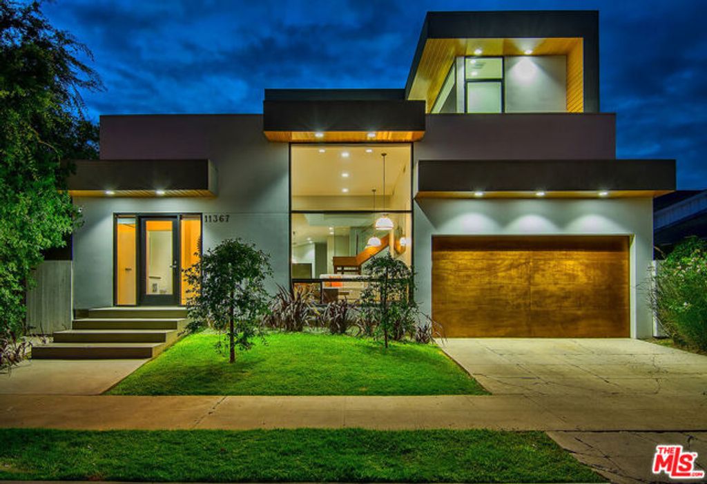 11367 Elderwood Street, Los Angeles, CA 90049