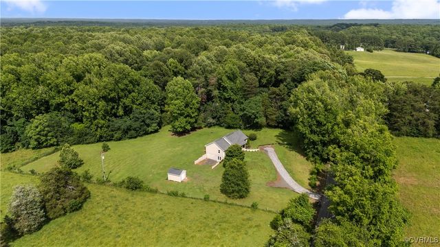 201 School Rd, Dillwyn, VA 23936