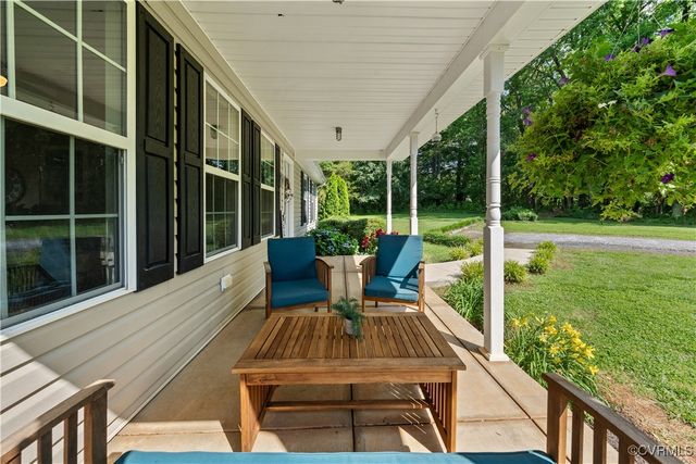 201 School Rd, Dillwyn, VA 23936