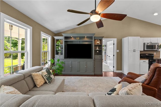 201 School Rd, Dillwyn, VA 23936