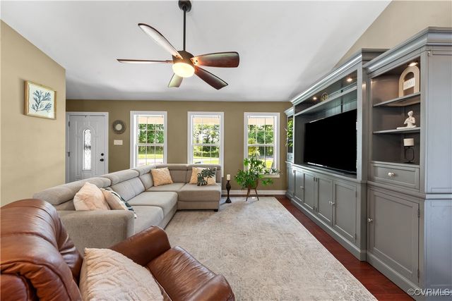 201 School Rd, Dillwyn, VA 23936