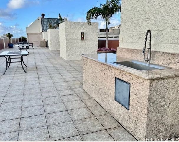 444 Nahua Street 1104, Honolulu, HI 96815