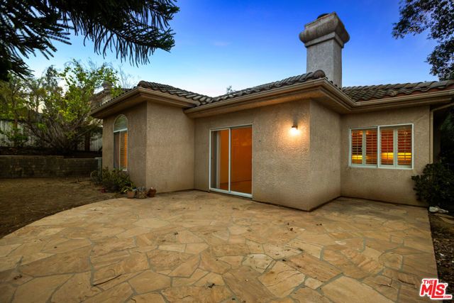 216 Windrose Court, Newbury Park (thousand Oaks), CA 91320