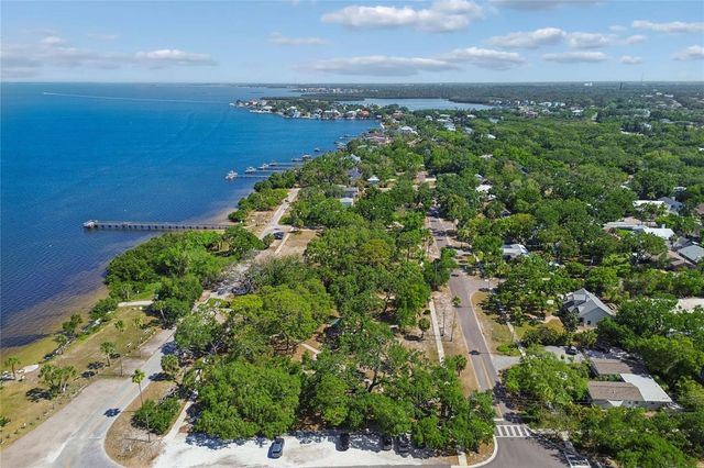 316 INDIANA AVENUE, Crystal Beach, FL 34681