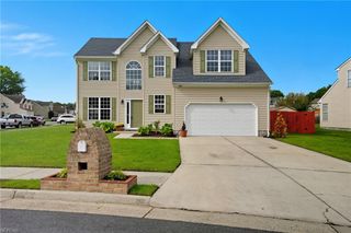 305 Ashwood DR, Suffolk, VA 23434