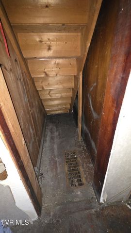 1822 Derby, Appalachia, VA 24216