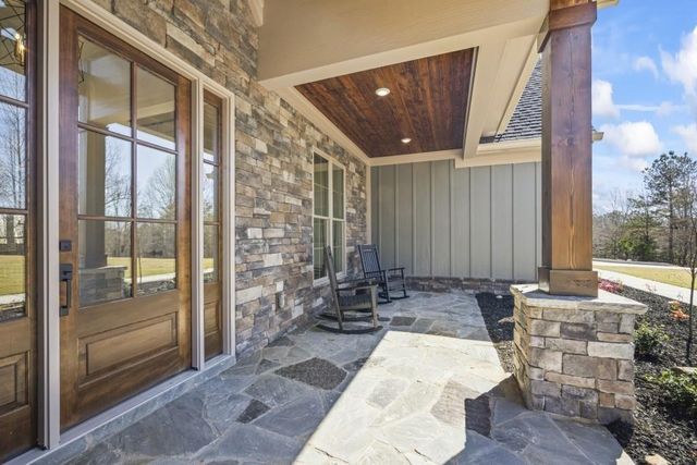 410 Edgewater Trail, Toccoa, GA 30577