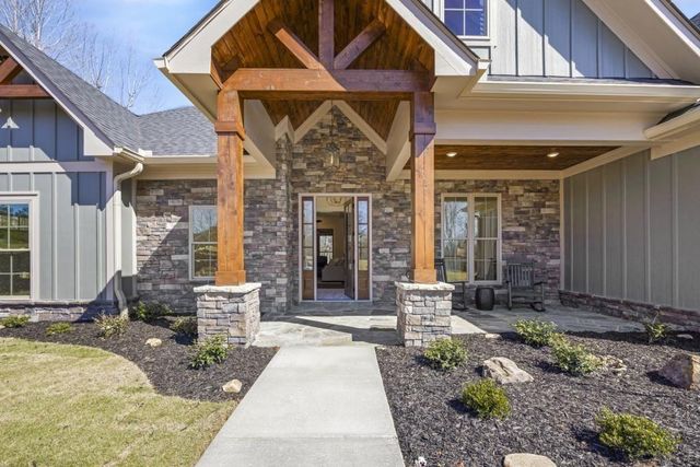 410 Edgewater Trail, Toccoa, GA 30577
