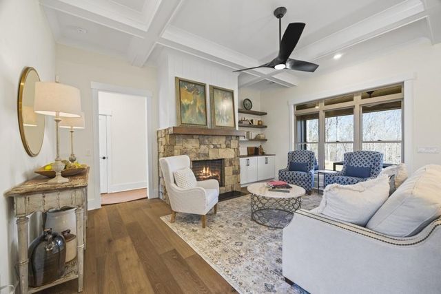 410 Edgewater Trail, Toccoa, GA 30577