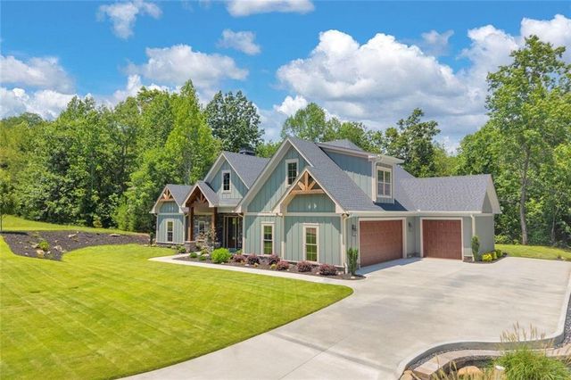 410 Edgewater Trail, Toccoa, GA 30577