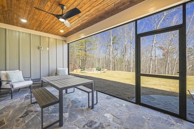 410 Edgewater Trail, Toccoa, GA 30577