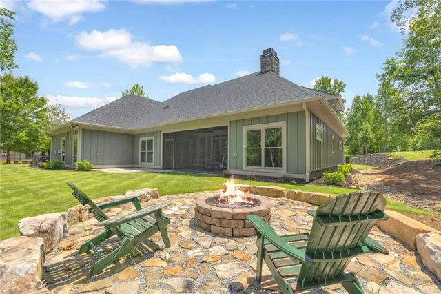 410 Edgewater Trail, Toccoa, GA 30577