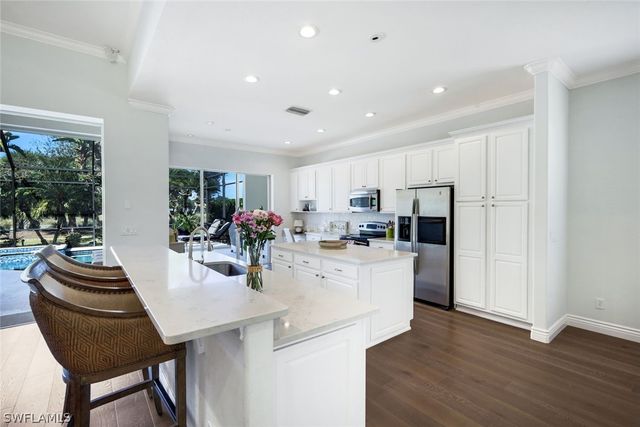 10009 St Moritz DR, Miromar Lakes, FL 33913