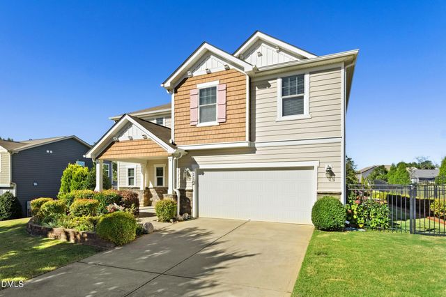 112 Congaree Drive, Holly Springs, NC 27540