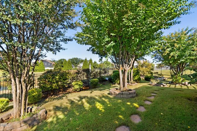 112 Congaree Drive, Holly Springs, NC 27540