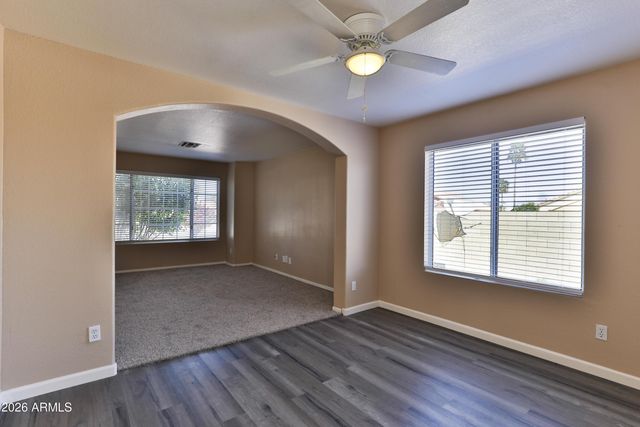 6759 N 77th Drive, Glendale, AZ 85303