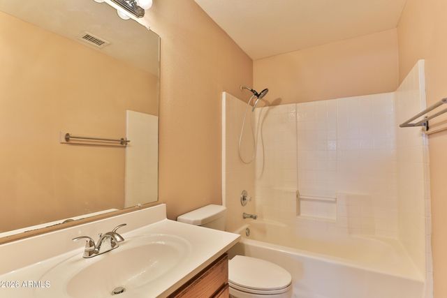 6759 N 77th Drive, Glendale, AZ 85303