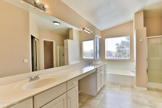 6759 N 77th Drive, Glendale, AZ 85303