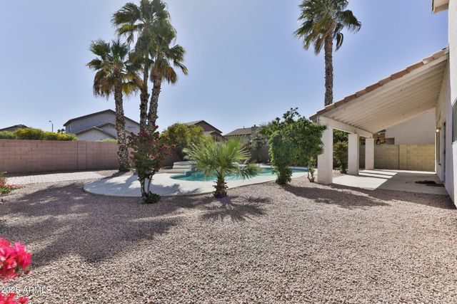 6759 N 77th Drive, Glendale, AZ 85303