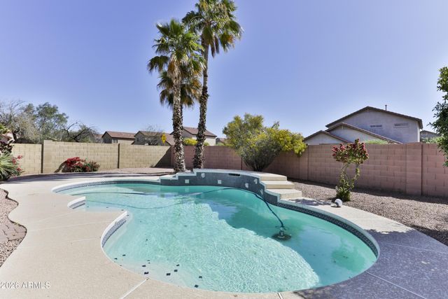 6759 N 77th Drive, Glendale, AZ 85303