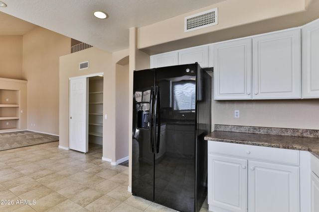 6759 N 77th Drive, Glendale, AZ 85303