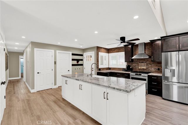 122 N Carousel, Anaheim, CA 92806
