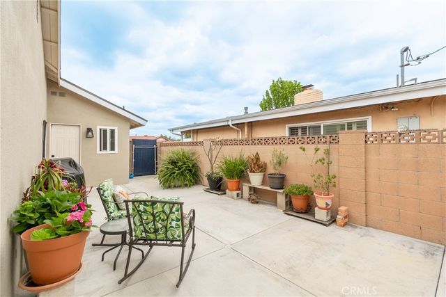 122 N Carousel, Anaheim, CA 92806