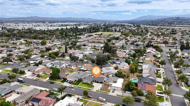 122 N Carousel, Anaheim, CA 92806