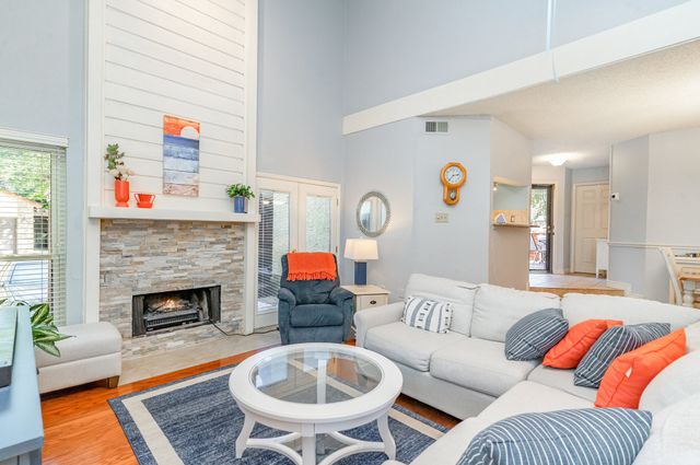 336 Melrose Drive 10C, Richardson, TX 75080