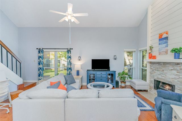 336 Melrose Drive 10C, Richardson, TX 75080