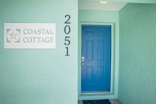 2051 ROSELAWN STREET, Sarasota, FL 34231