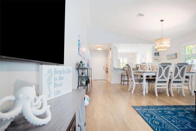 2051 ROSELAWN STREET, Sarasota, FL 34231