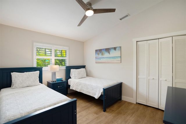 2051 ROSELAWN STREET, Sarasota, FL 34231