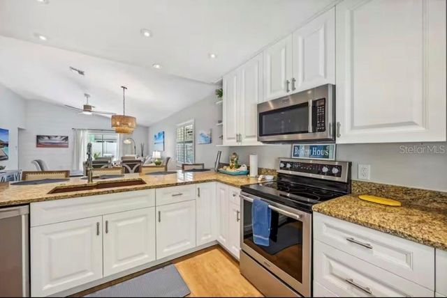 2051 ROSELAWN STREET, Sarasota, FL 34231