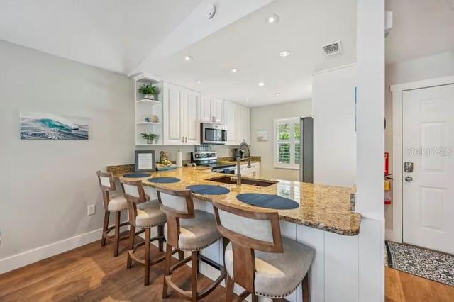 2051 ROSELAWN STREET, Sarasota, FL 34231