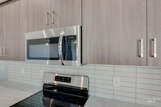 4305 S Red Sox Way, Nampa, ID 83686