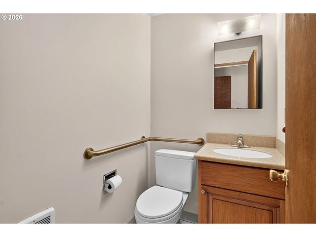 9016 Ne 11TH St, Vancouver, WA 98664