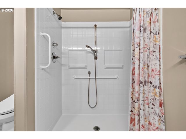 9016 Ne 11TH St, Vancouver, WA 98664