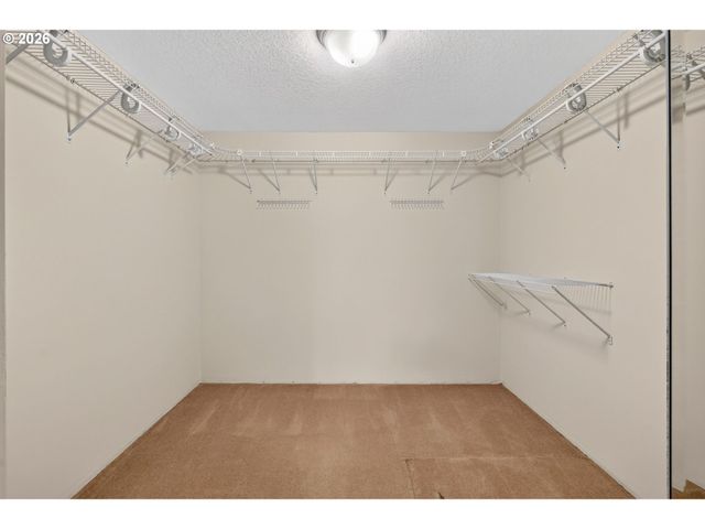 9016 Ne 11TH St, Vancouver, WA 98664