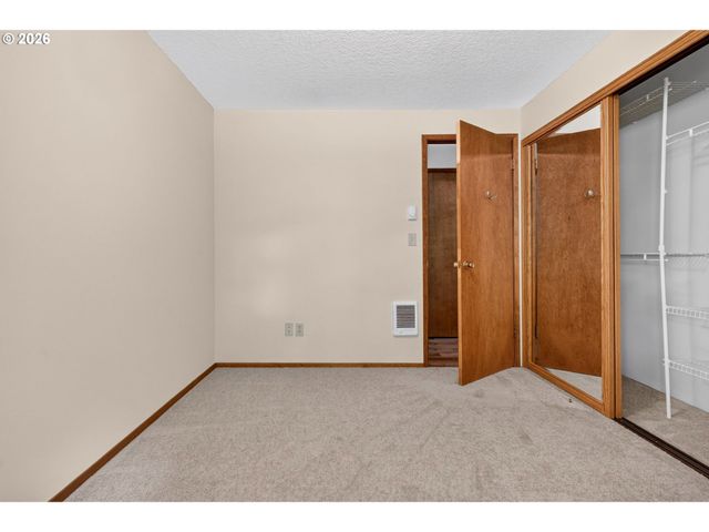 9016 Ne 11TH St, Vancouver, WA 98664