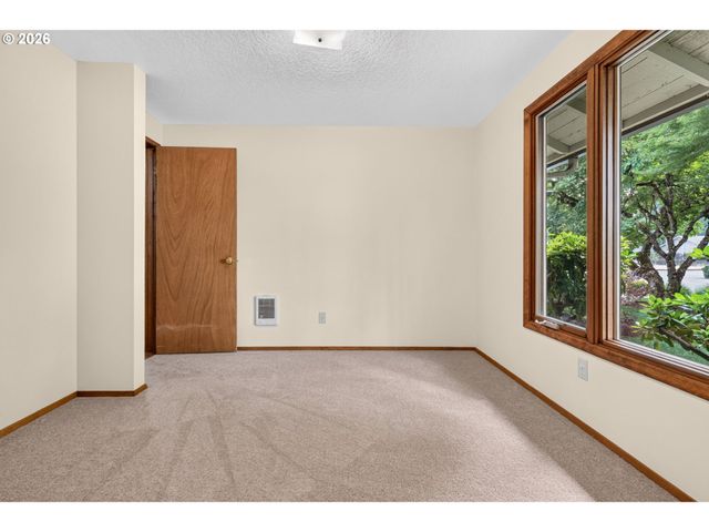 9016 Ne 11TH St, Vancouver, WA 98664