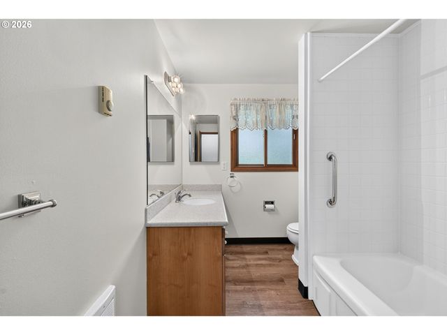 9016 Ne 11TH St, Vancouver, WA 98664