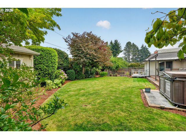 9016 Ne 11TH St, Vancouver, WA 98664